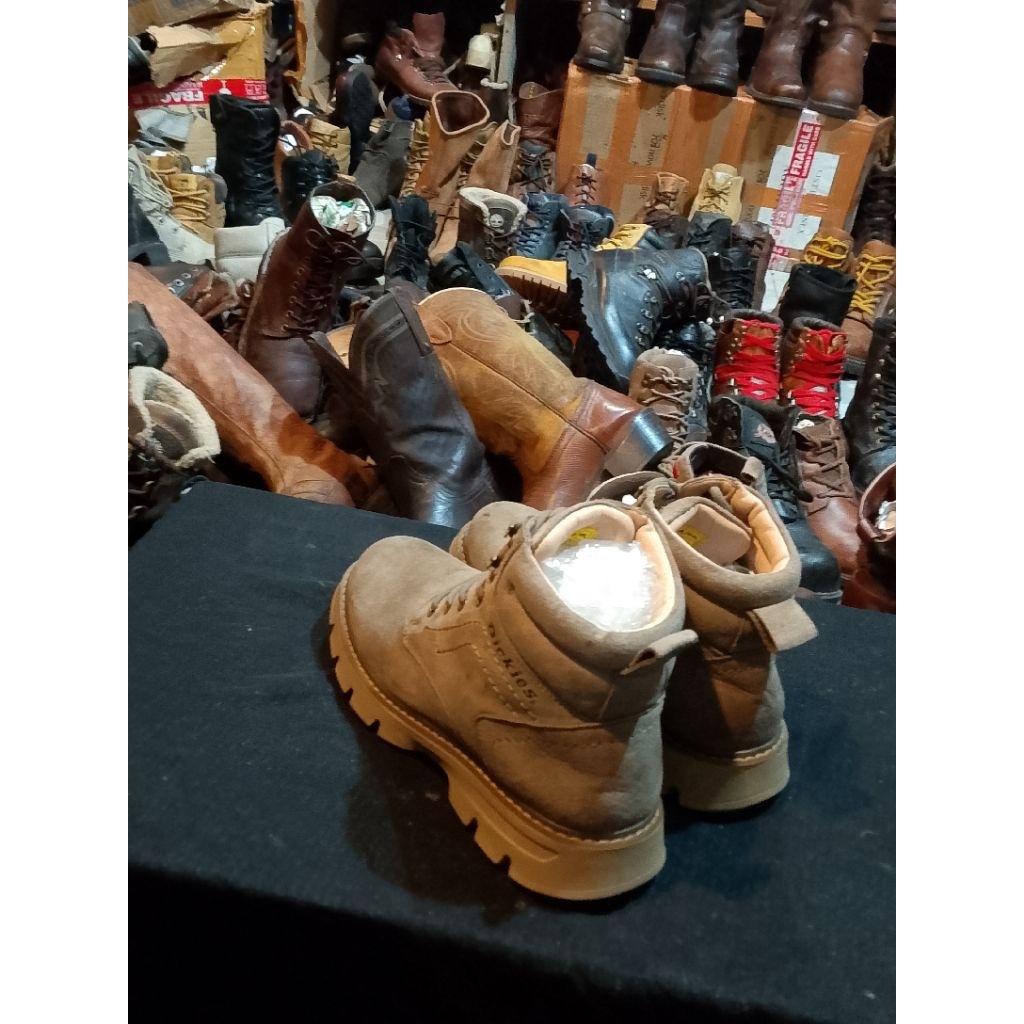 sepatu second DICKIES