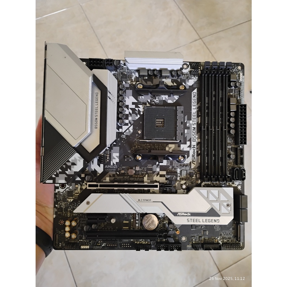 ASRock B550M Steel Legend Socket AMD AM4 Ryzen Gen 3/4/5 Minus 1 Slot RAM mati