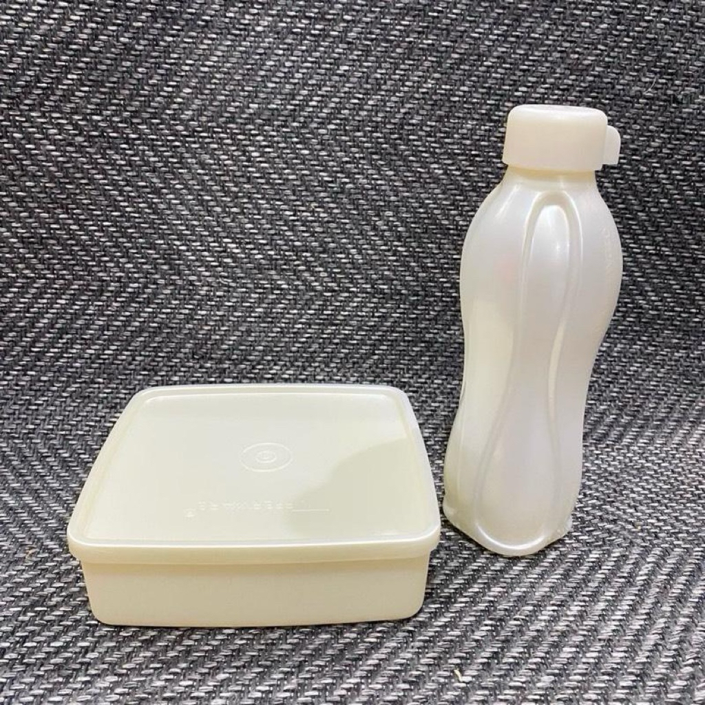 Tempat Makan With Botol 500ml Tupperware Original