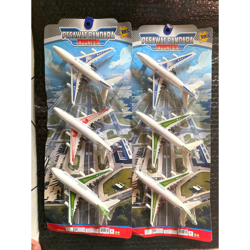 RKC Mainan Anak Pesawat Bandara Indonesia Set Isi 3Pc