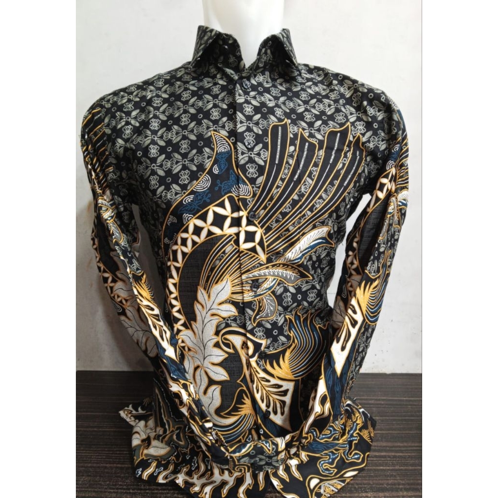 Alisan Batik Lengan Panjang Slimfit Motif Bunga Terompet