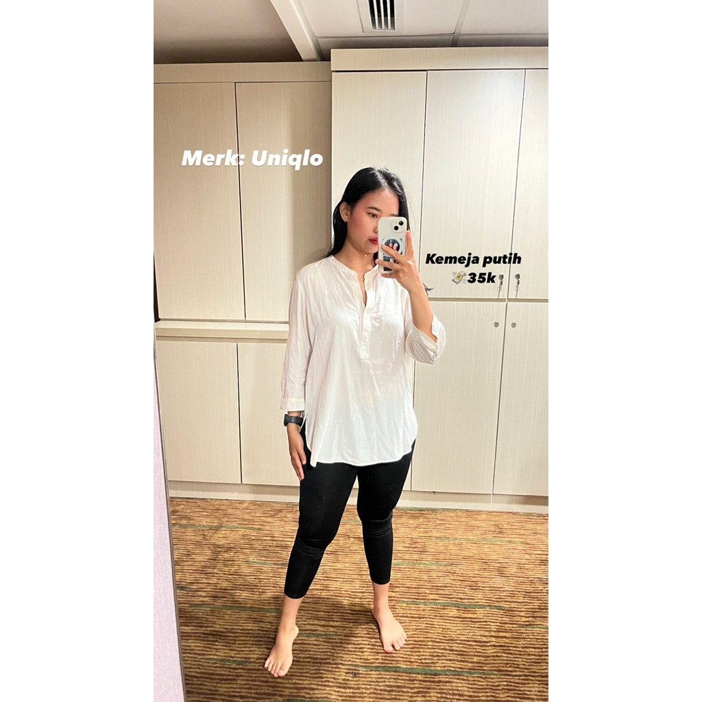 Uniqlo kemeja putih