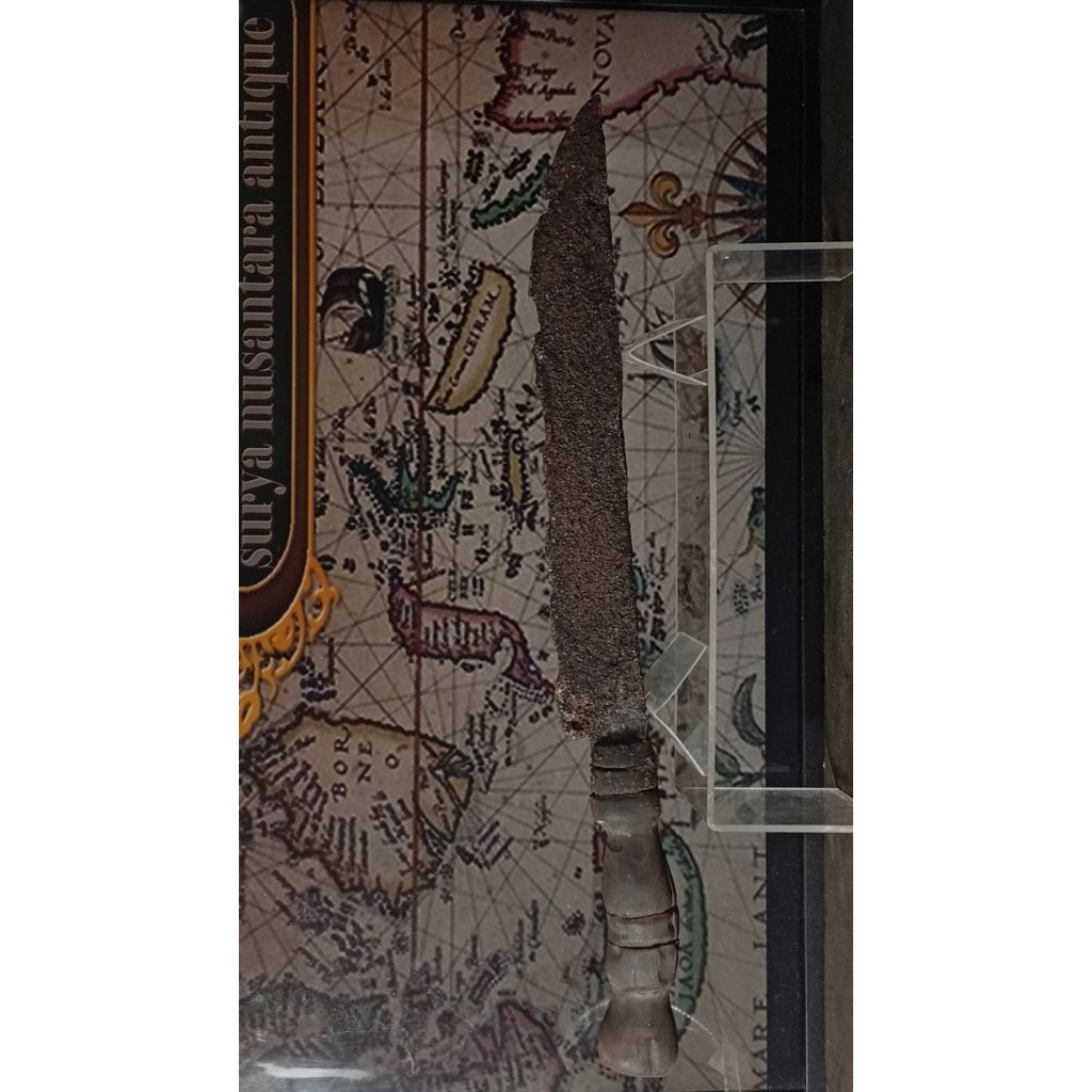 1 buah koleksi wedung kuno temuan unik dan bersejarah