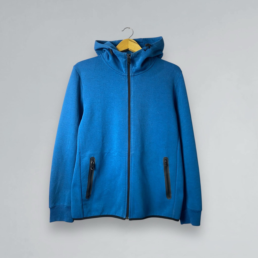 ziphoodie uniqlo tech second