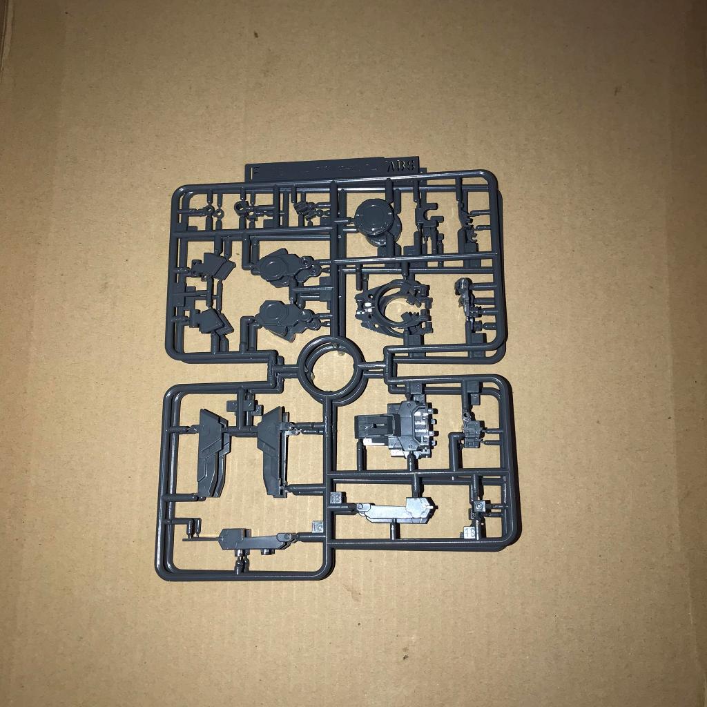 RG 18 00 Raiser Gundam Part | Runner F | Nomor 01-19