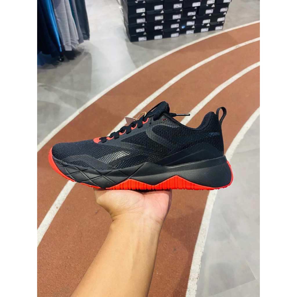 SEPATU TRAINER NFX RBK MEN