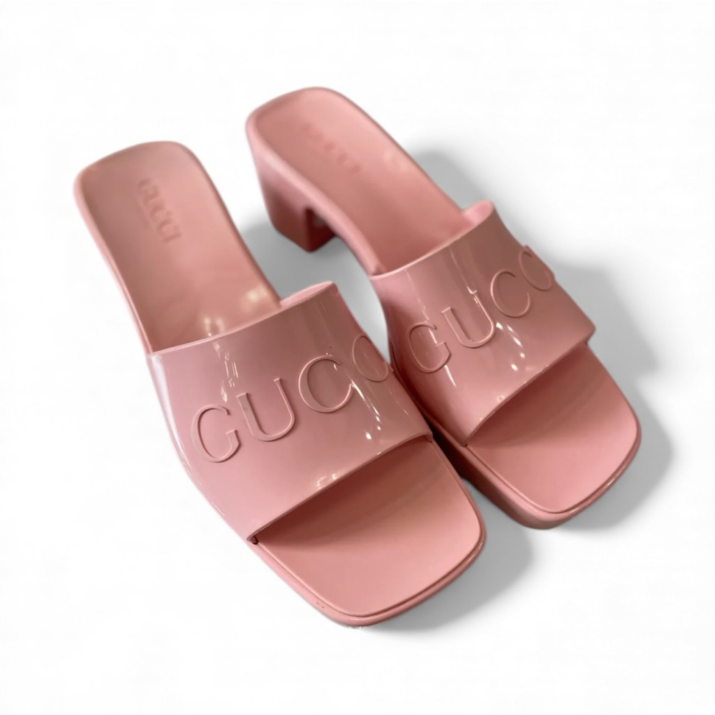Gucci rubber slide sandal preloved authentic