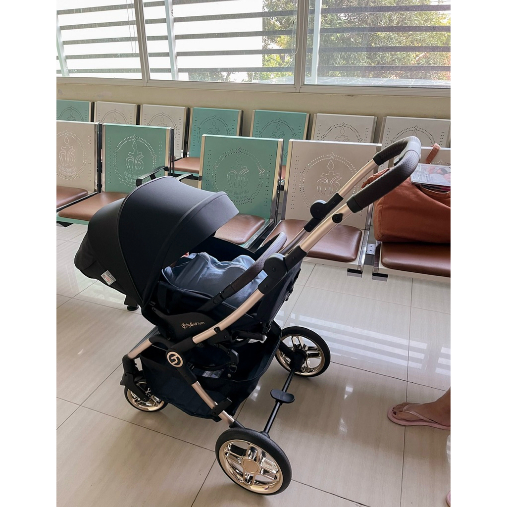 PRELOVED HYBRID TURN STROLLER