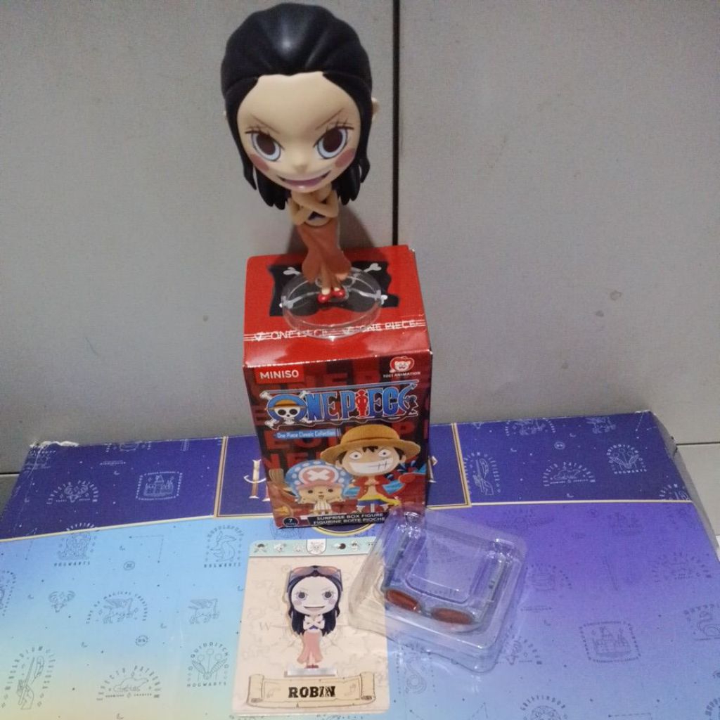 blindbox figur miniso x one piece (Robin)