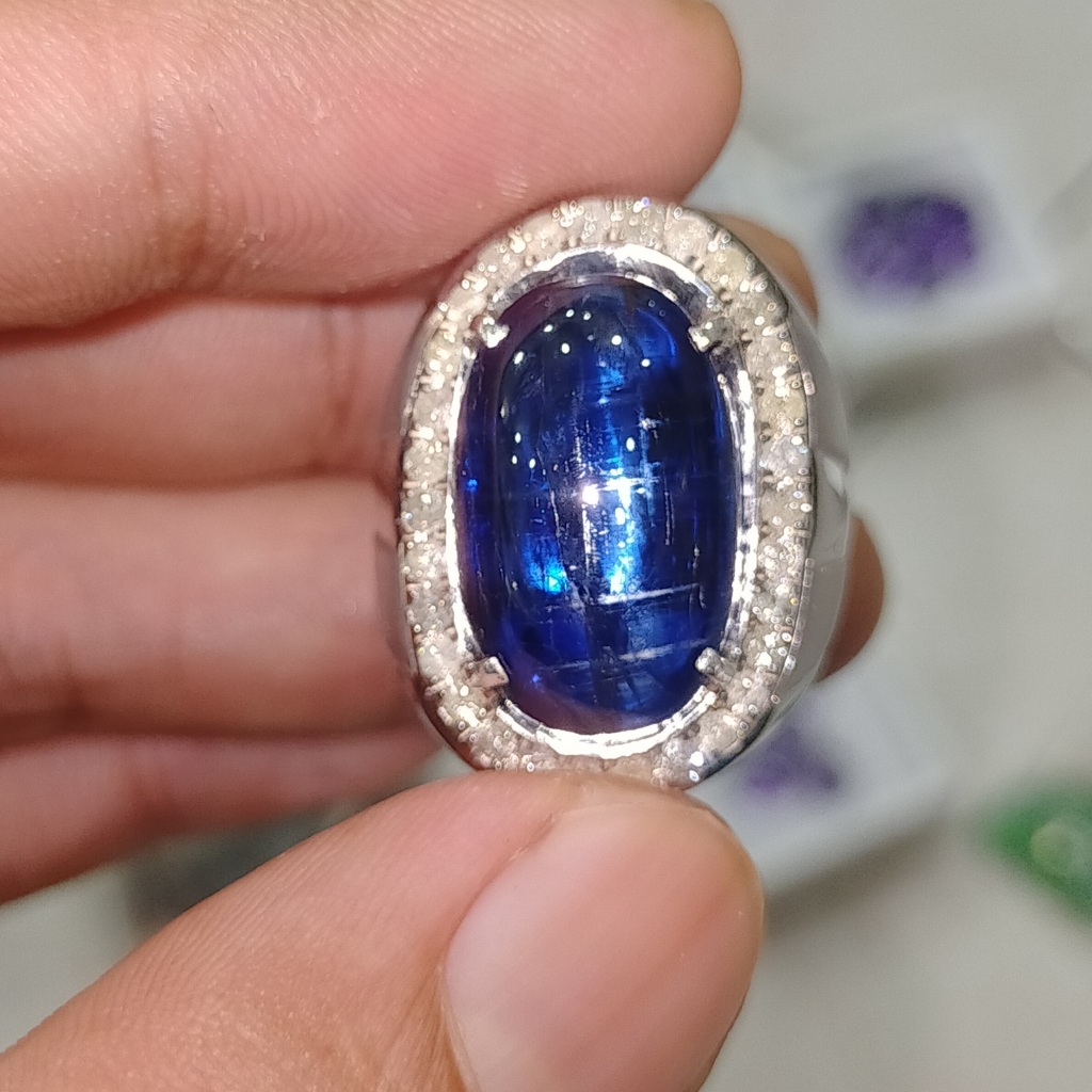 BATU BLUE SAFIR PANCAR ASLI NATURAL BIRU TUA BESAR cek batu lainnya yaman api wulung opal bacan perm