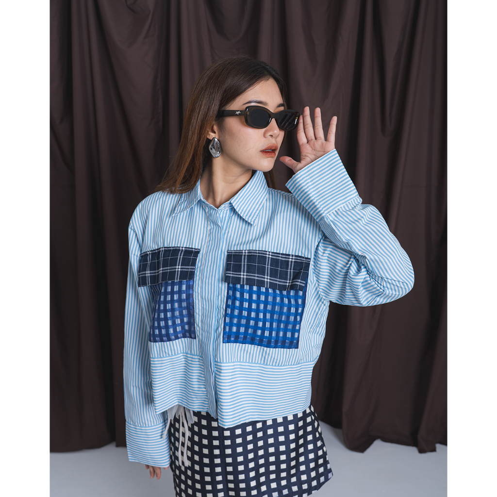 Fredya Shirt | Kemeja garis-garis biru wanita
