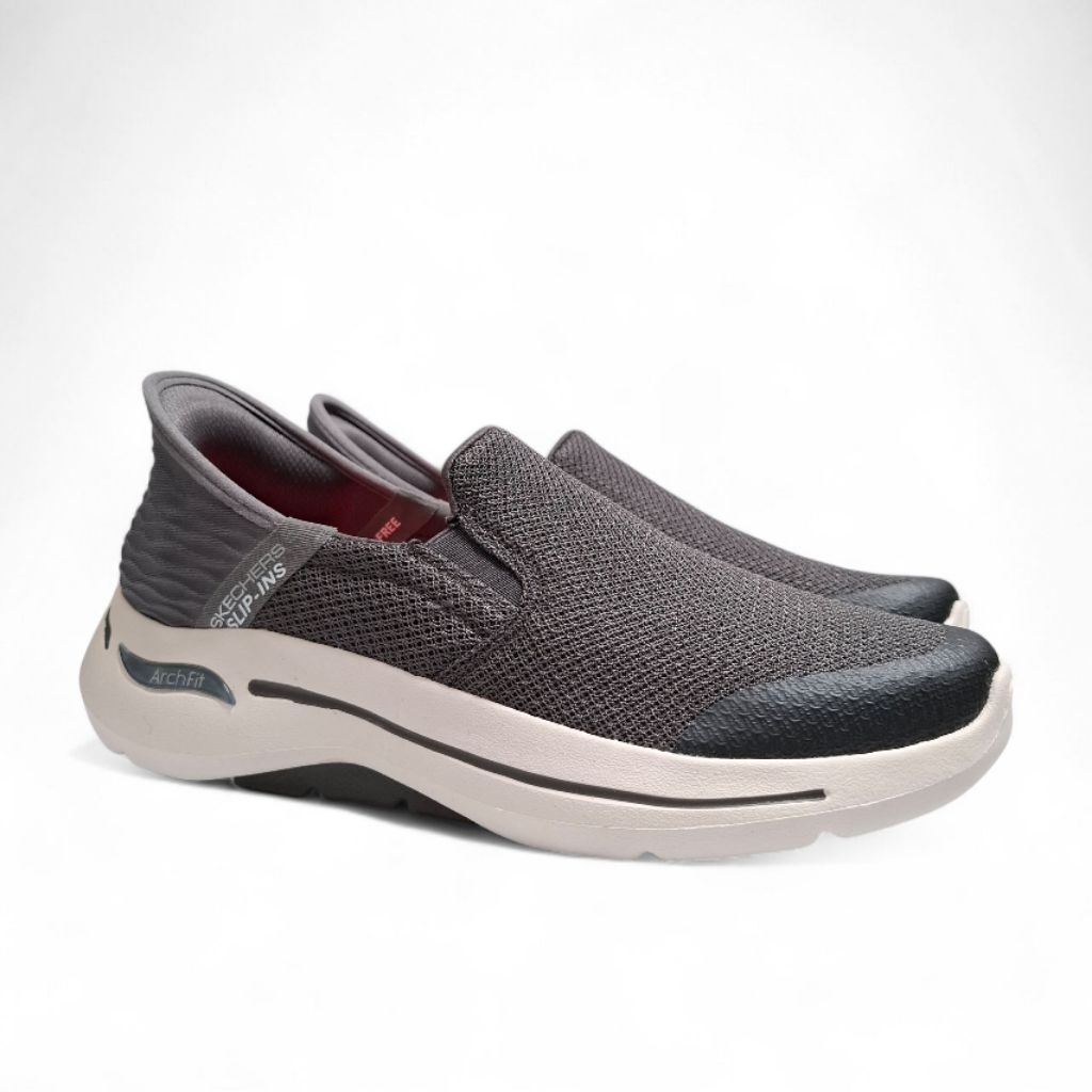 Skechers Pria Arch Fit Slip Ins/Skechers Slip Ins/Skechers Pria