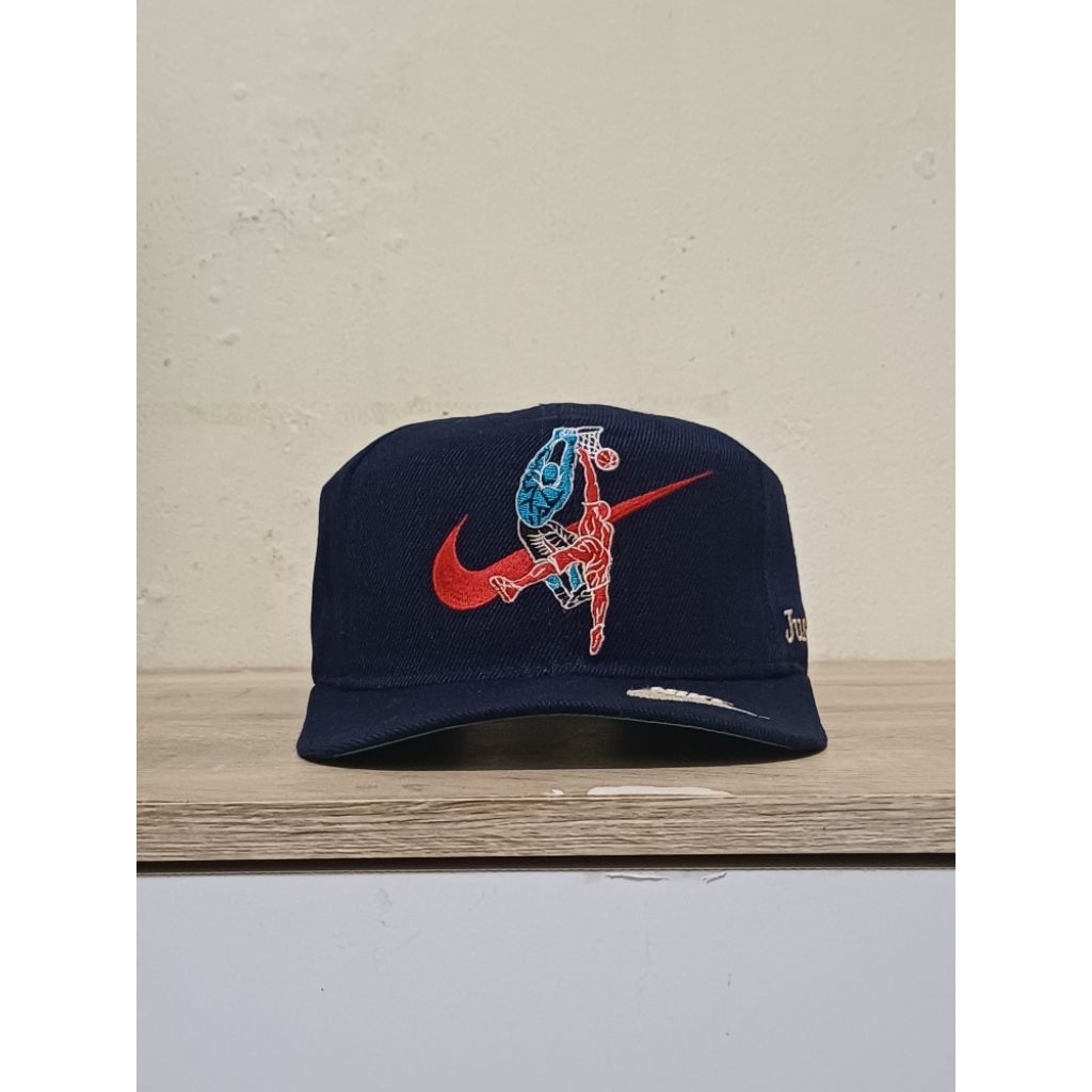 topi nike vintage second