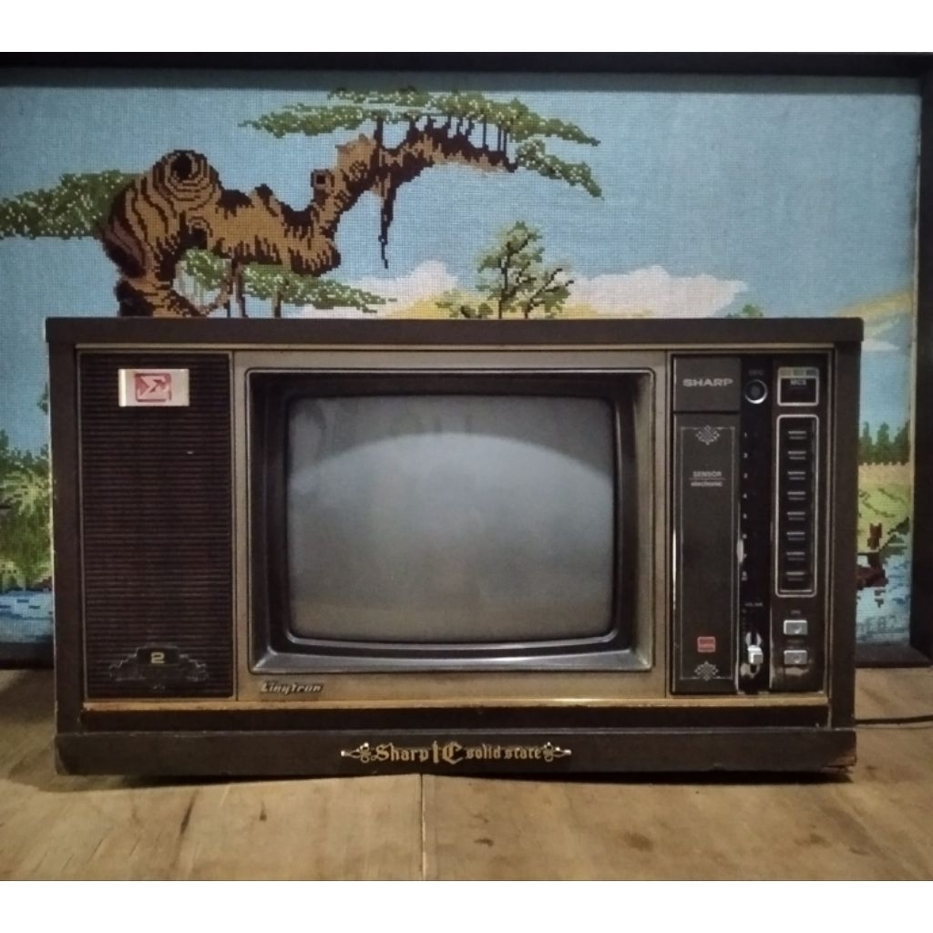 Tv televisi jadul antik vintage Merk Sharp lawas kuno retro