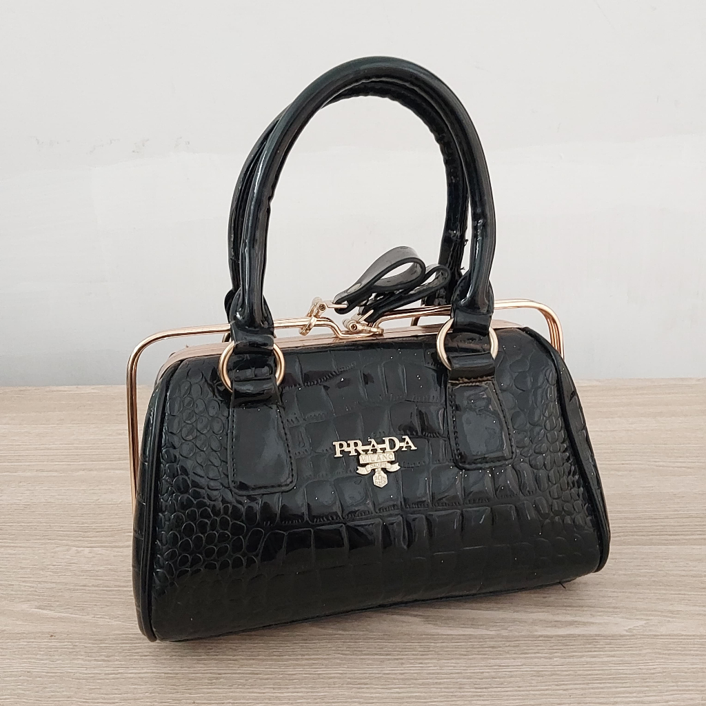 PRELOVED Tas Pesta Wanita Handbag Mewah Elegan Bag Tas Kondangan Warna Polos Hitam Glossy
