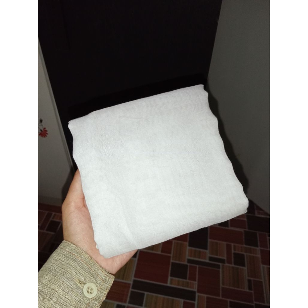 preloved hijab segi empat Paris jadul elzata/redrose/azara