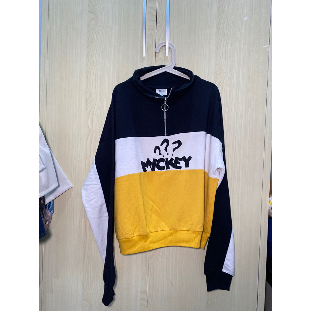 (Preloved) Sweater Disney x Nevada