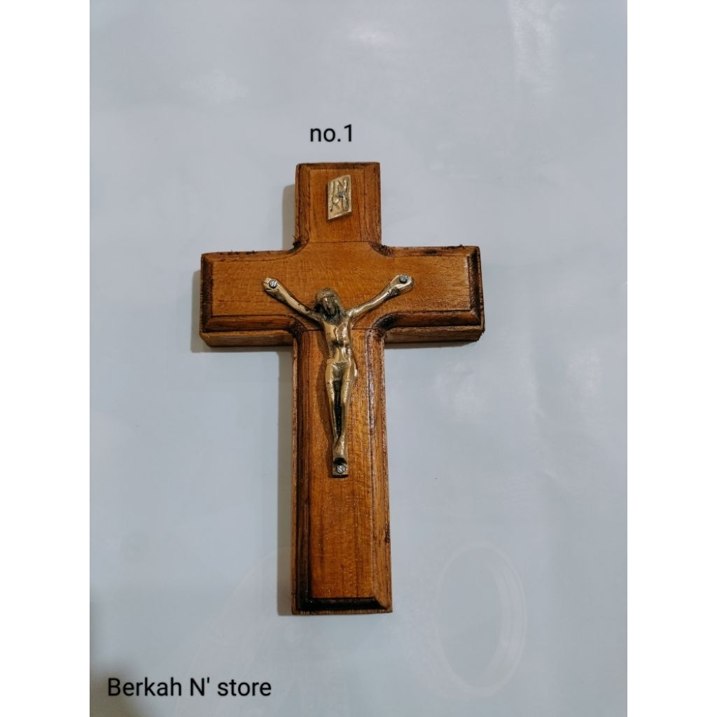 SALIB KATOLIK KAYU JATI MINI CORPUS YESUS KUNINGAN UKURAN 15CM