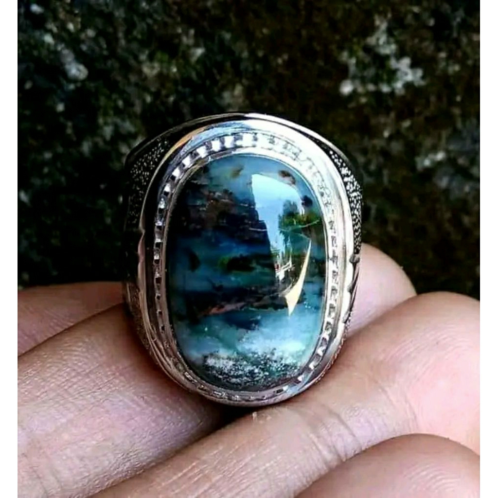 Batu akik pancawarna Garut