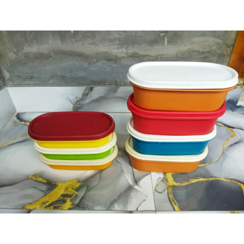 tempat bekal makan oval 300ml dan 500ml tupperware second preloved