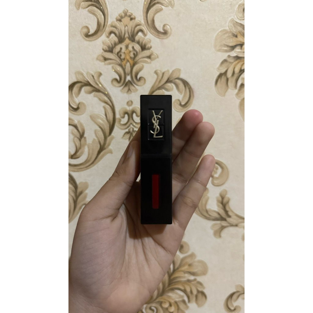lip Ysl prelov