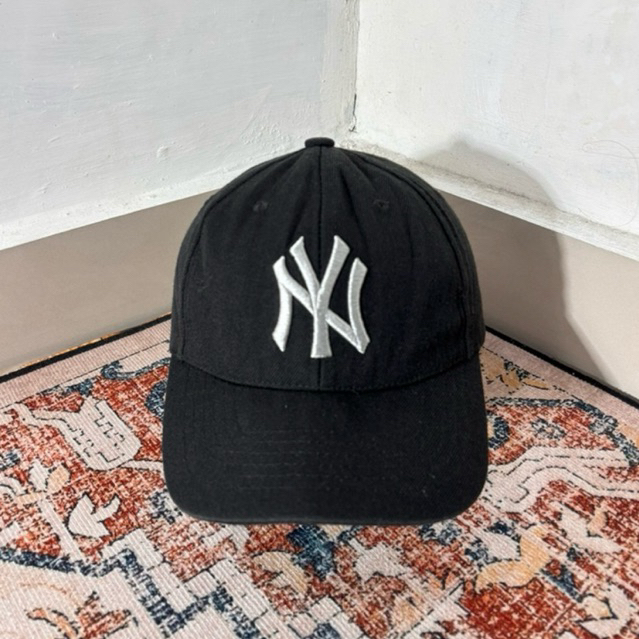 TOPI MLB NY HITAM SECOND