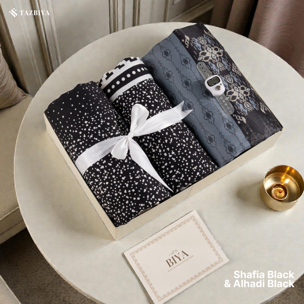 TAZBIYA - Gift Set Couple Mukena & Sarung (Raya Hampers Gift Box Raya Couple Isi Mukena dan Sarung) 