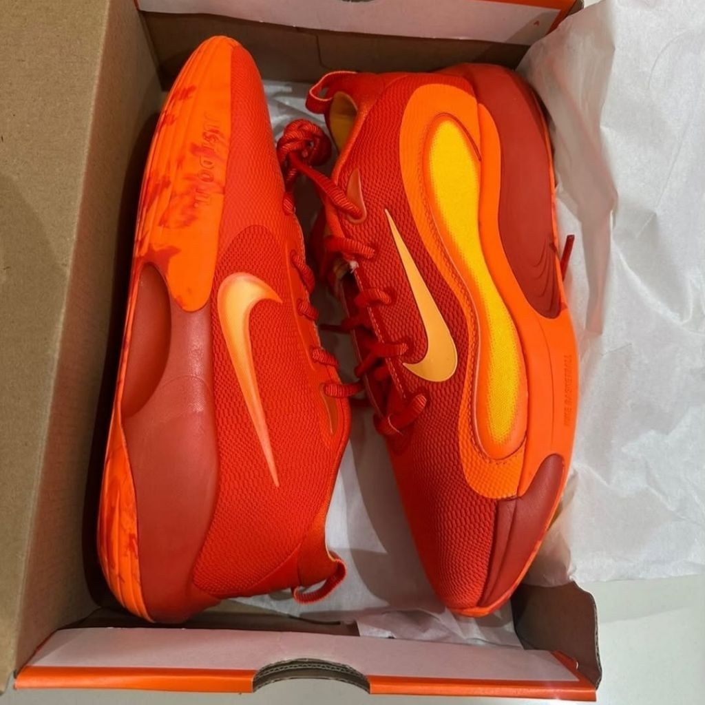 sepatu Nike original store sports station