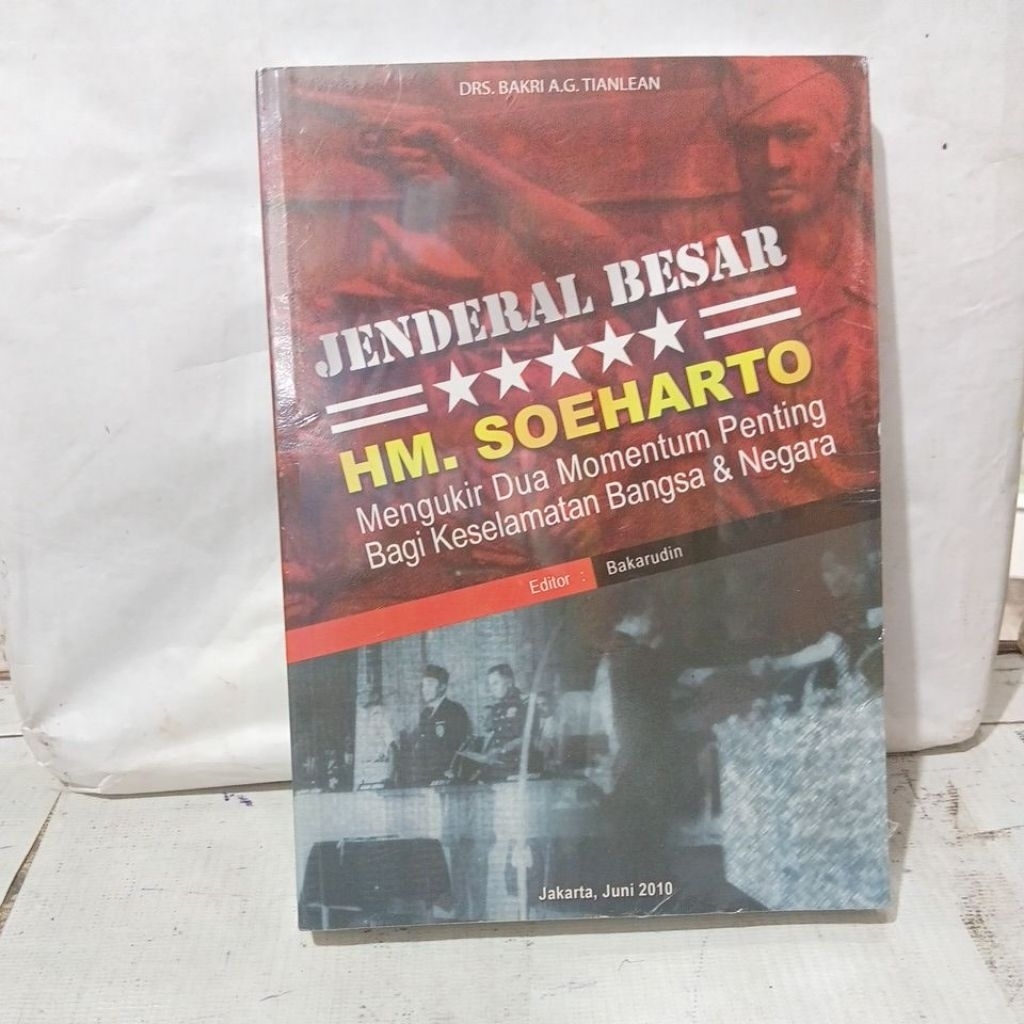 Buku Jendral Besar, HM. Soeharto