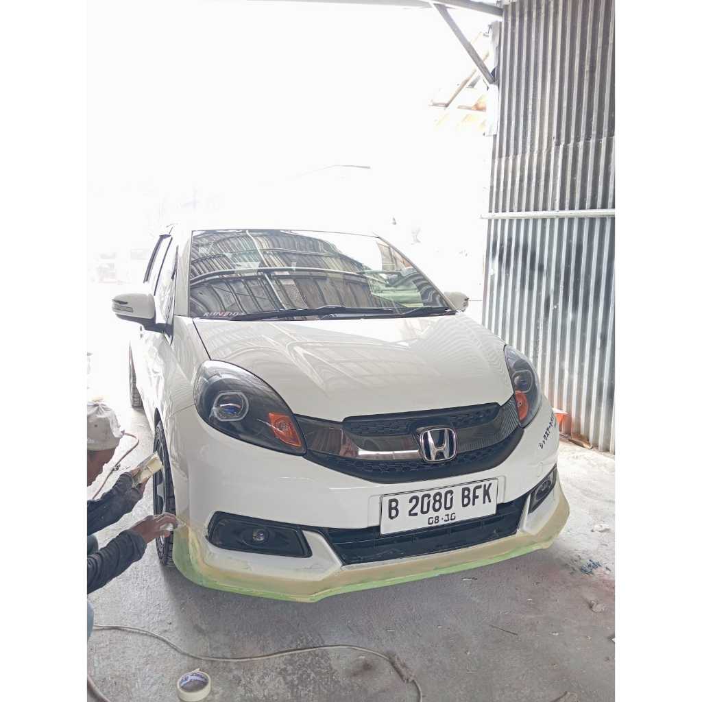 Lips depan mobilio e/s