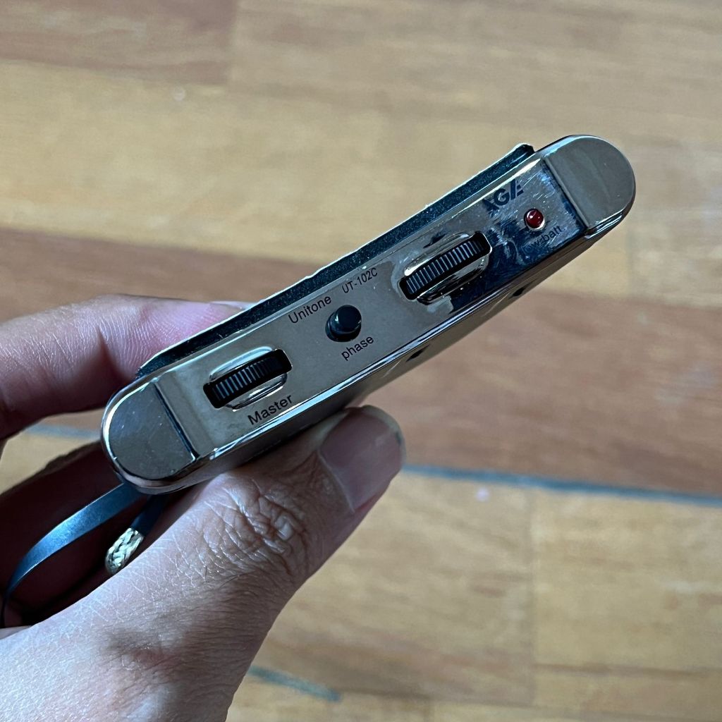 Pickup Equilizer EQ Preamp Soundhole Gitar Akustik Unitone UT-202