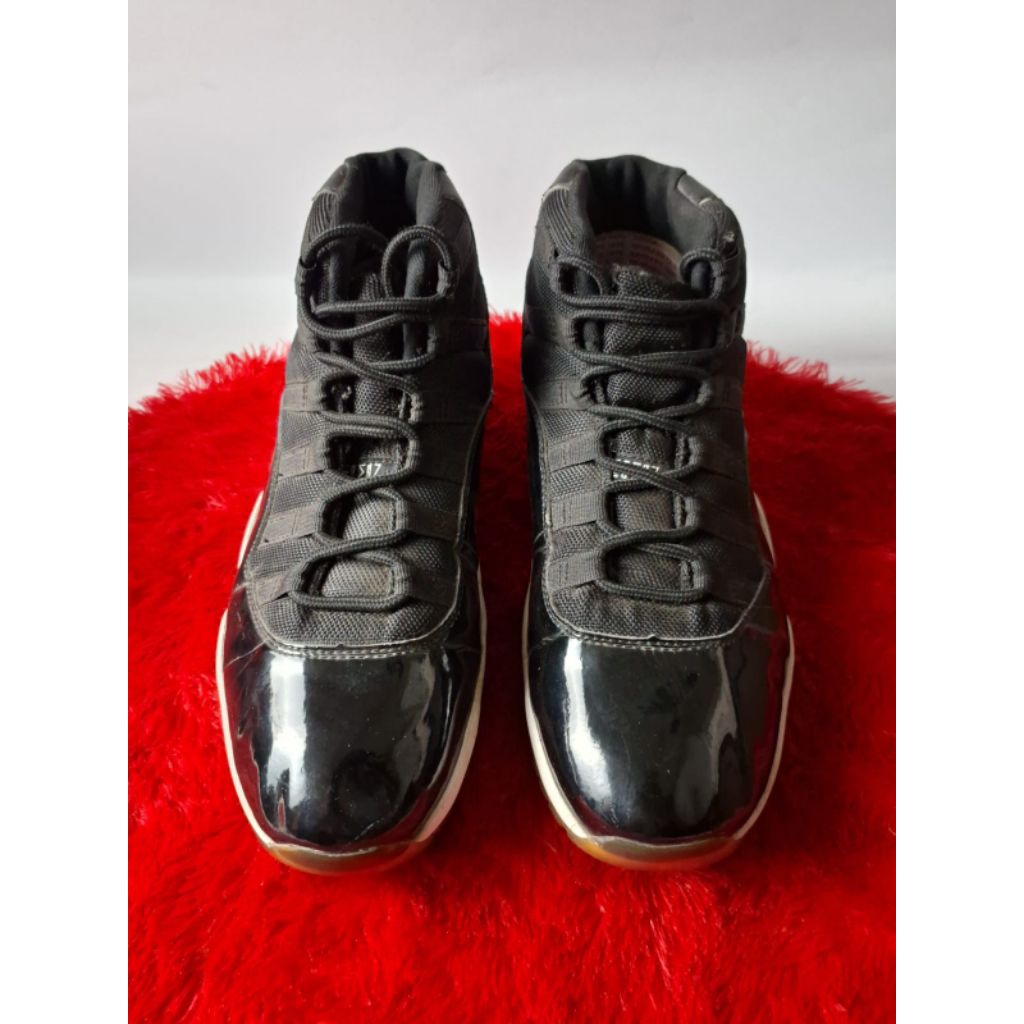 Jordan Retro 11 High Ukuran 42