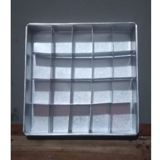 Loyang Dan Sekat Loyang Kue Brownies Sekat Ukuran 20x20 22x22 25x25 Cm Lubang 20 Bahan Galvalum Anti