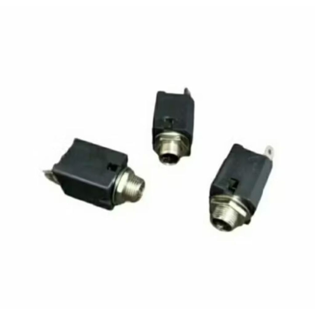 SOKET MICROPHONE HITAM