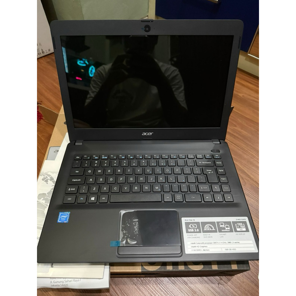 Laptop Acer Aspire 14 one Z1402 (NEW)