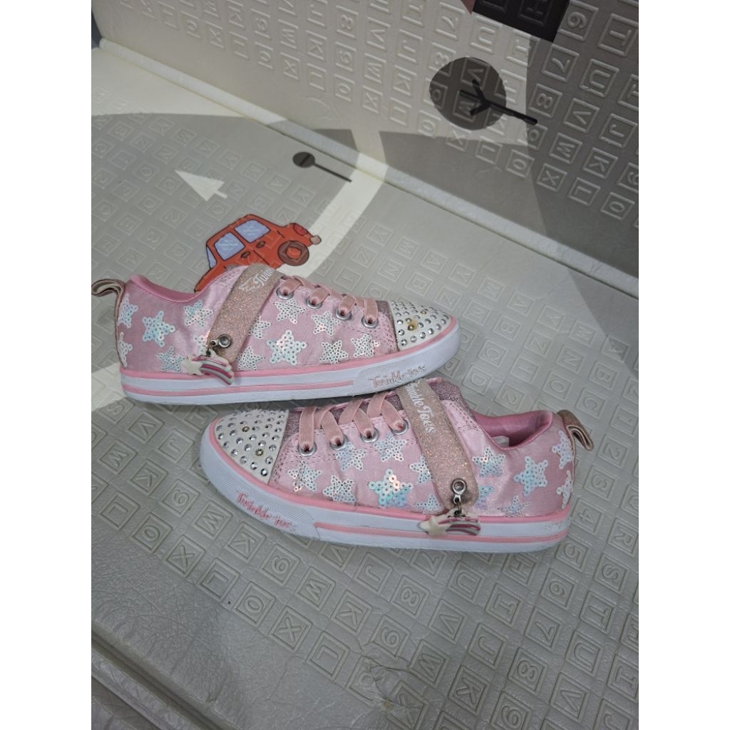Sepatu Preloved Skechers Twinkle Toes Size 30