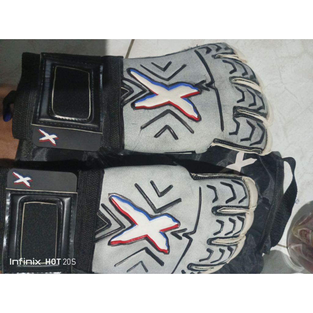 X vulcan goalkeeper glove