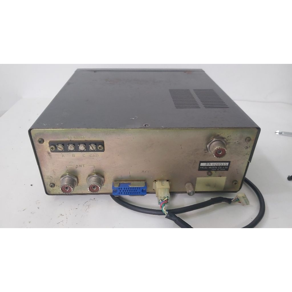 Yaesu FC-757 HF Automatic Antenna Tuner