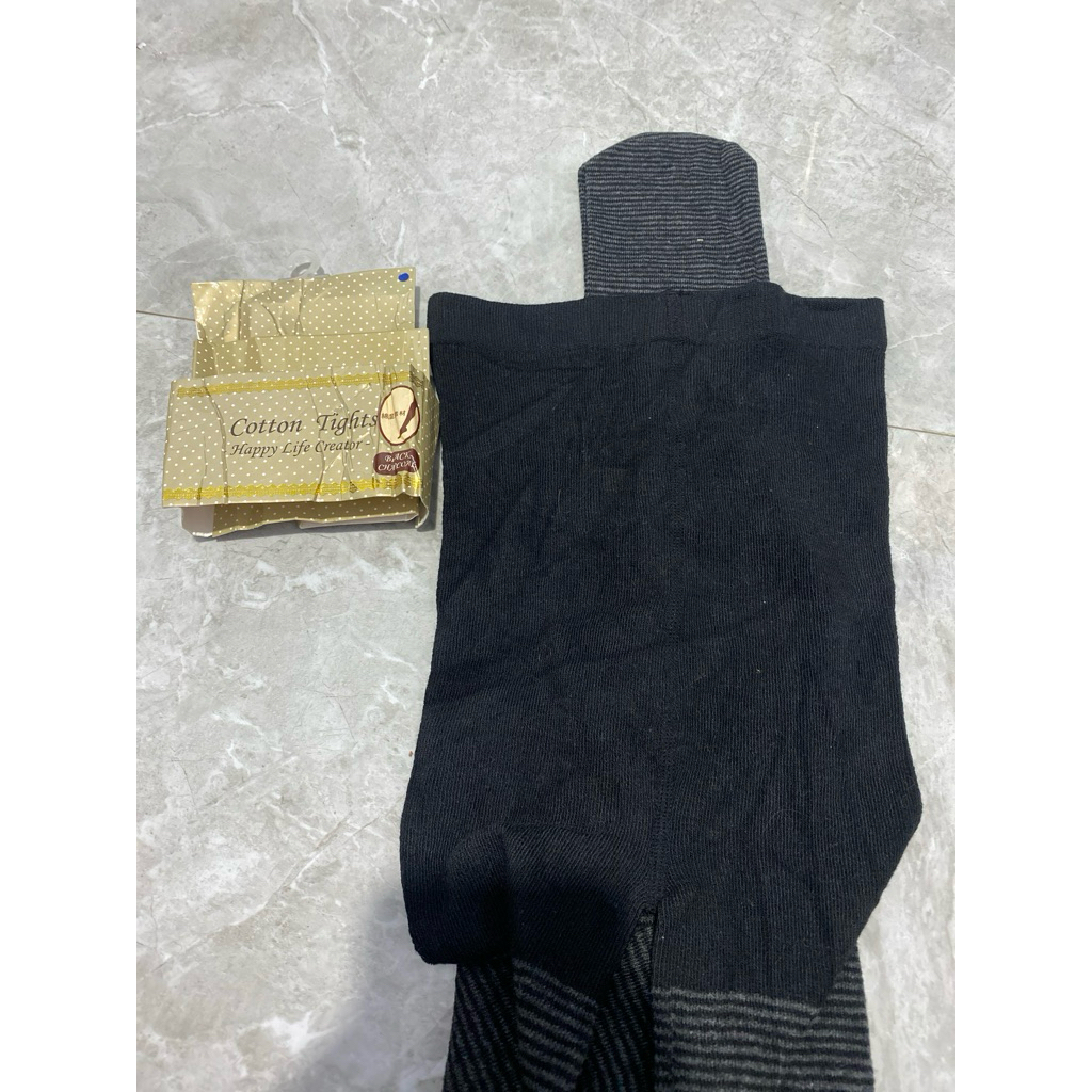 Stocking kaos kaki tebal wanita