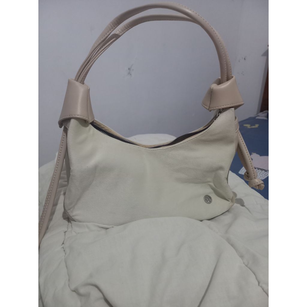 ready pre loved | shoulder bag merk andari room
