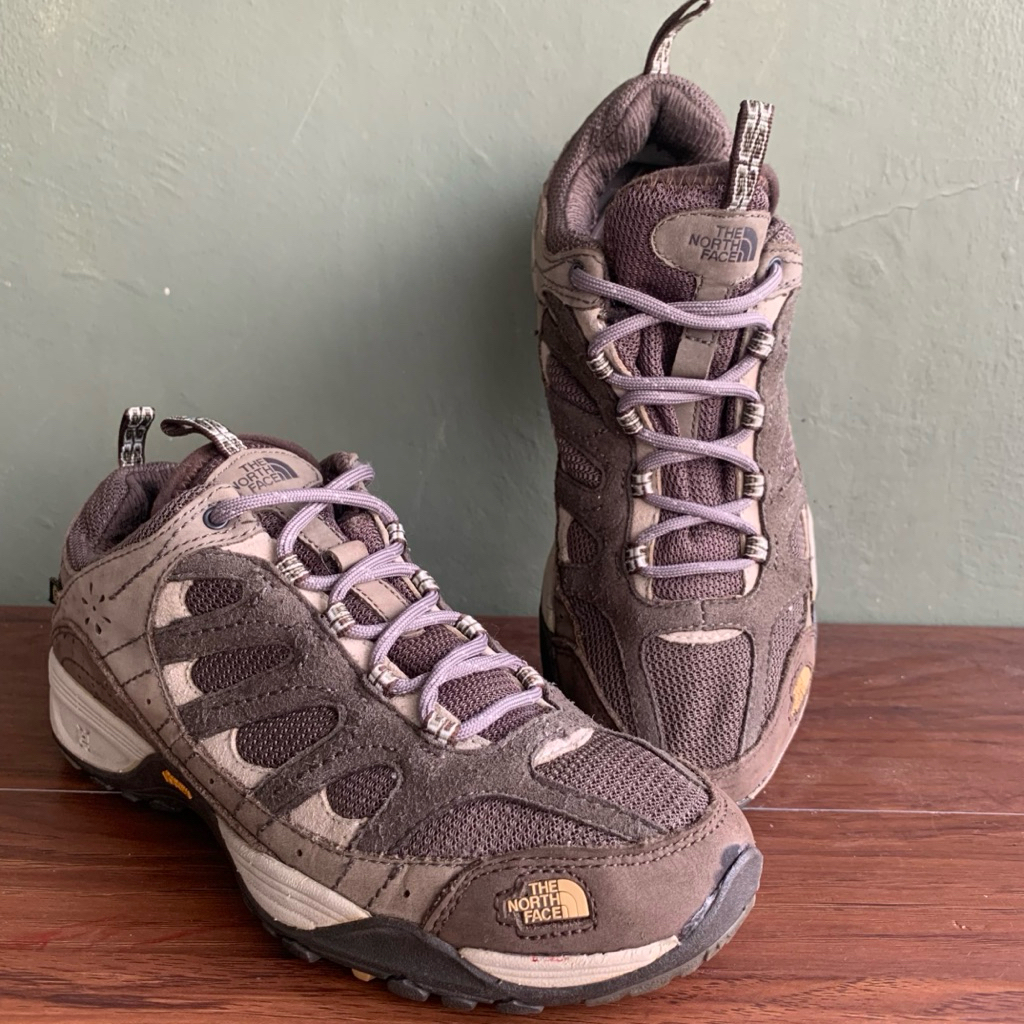 Sepatu TNF Bekas Second Size 37