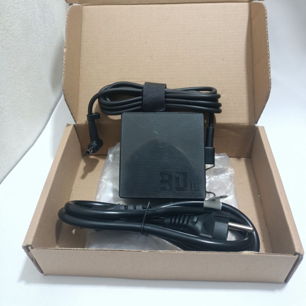 Adaptor Charger MSI Modern 14 15 b11sb b11sbl b11sbu a11sb a11sbl B13m Modern 14 H 15 H 19V 4.74A