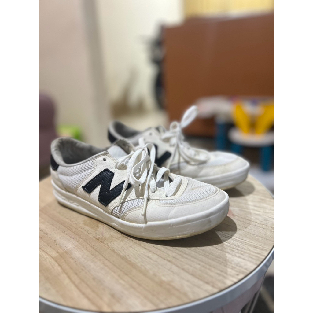 Preloved Sepatu New Balance Wanita