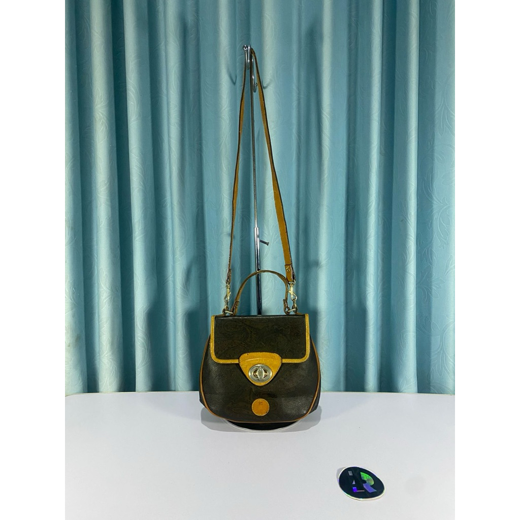 Pierre Balmain sling bag