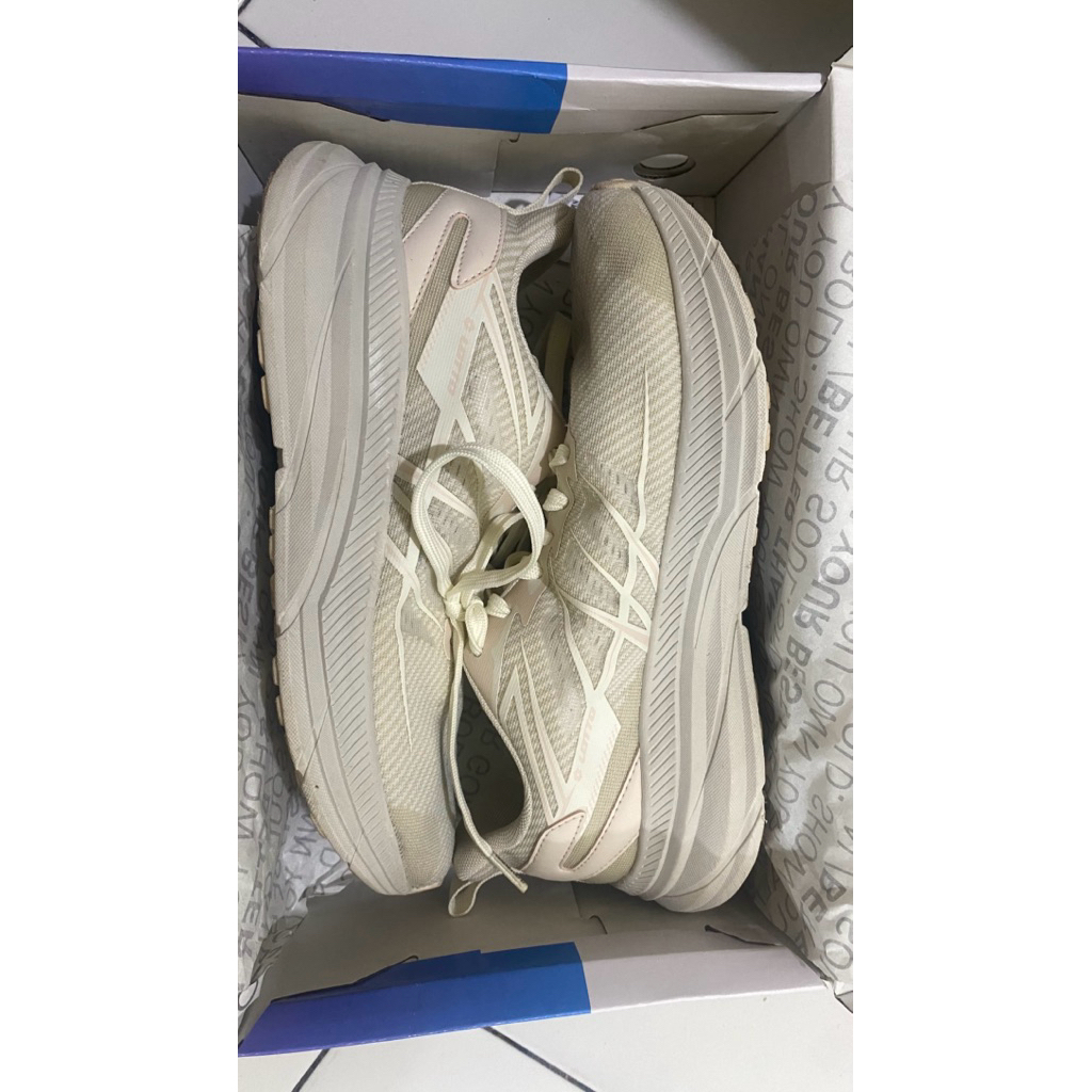 Sepatu running women lotto 40