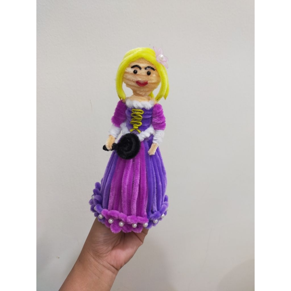 boneka Princess Rapunzel kawat bulu