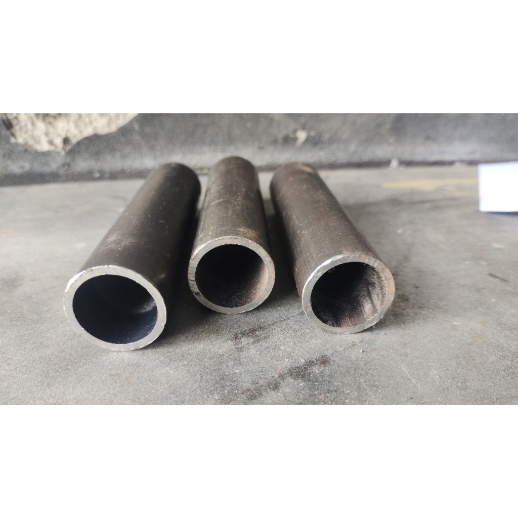 Pipa Besi Seamless Od 30 mm Id 25 mm Panjang 11 cm