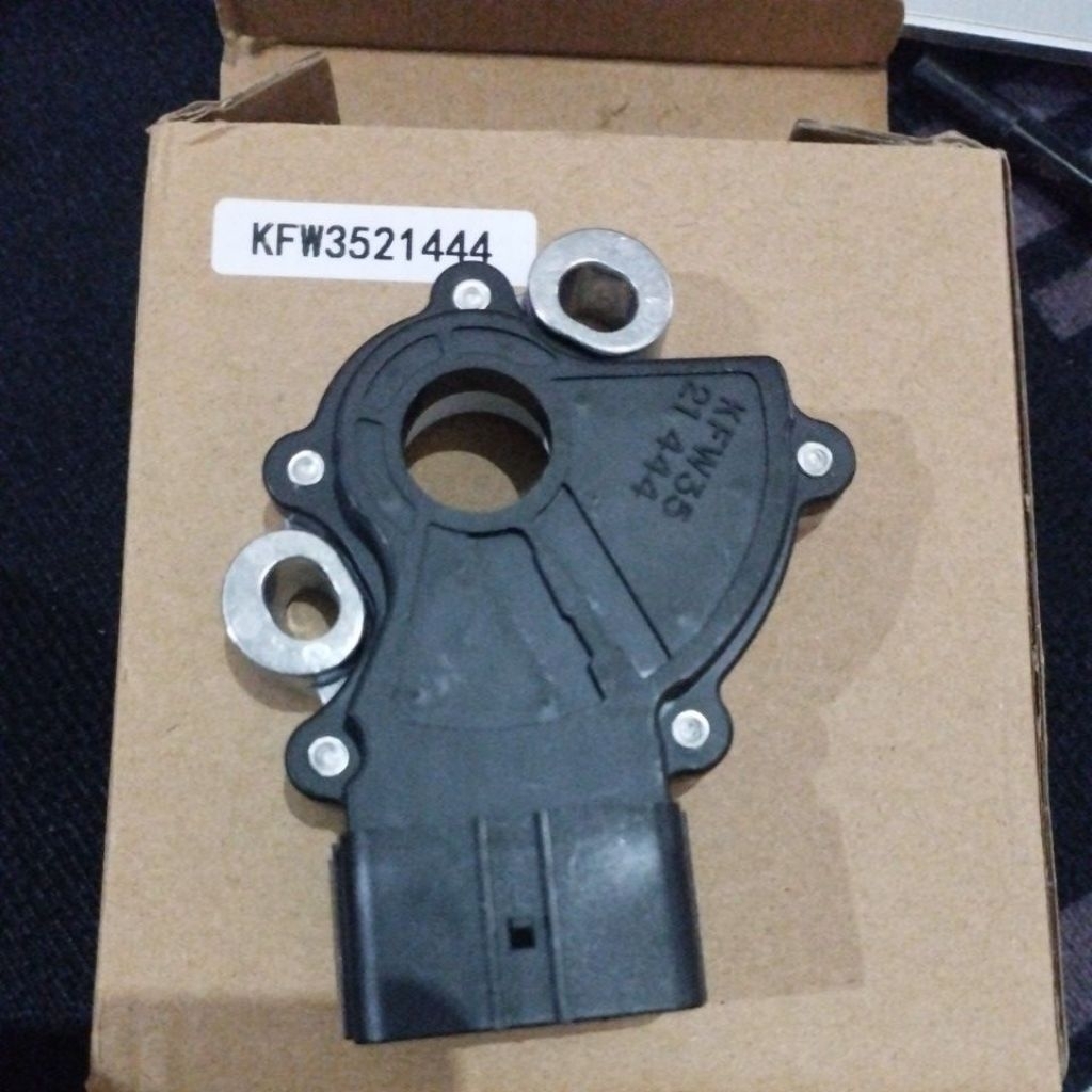 SWITCH INHIBITOR KIA CARENS SHUMA MATIC