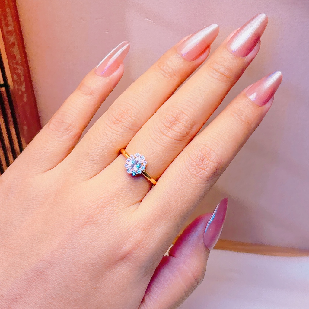 Cincin Wanita Permata Batu Putih Merah Hitam Titanium Lapis Emas Anti Karat Tidak Alergi Model Viral