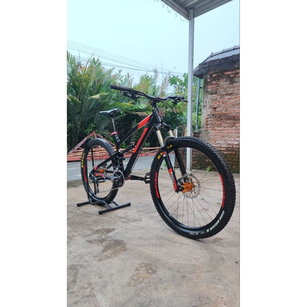 Polygon Siskiu D7 2019 27.5 Size M Upgrade Banyak